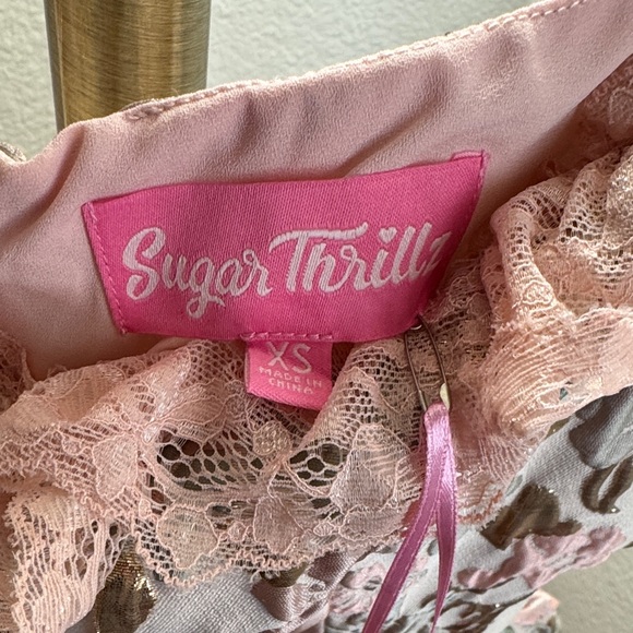 Sugar Thrillz Pink Floral Lace Blouse - Picture 2 of 8